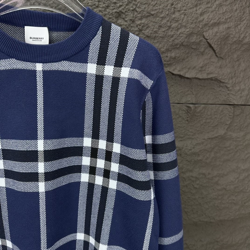 Burberry Sweaters